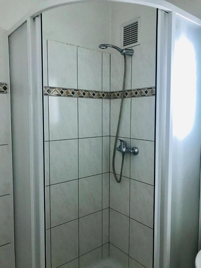 Hotel Bila Ruze Strakonice Bagian luar foto
