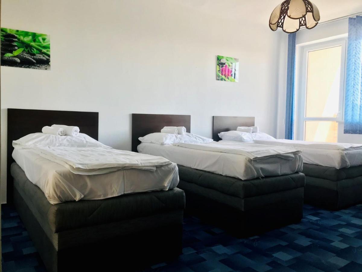 Hotel Bila Ruze Strakonice Bagian luar foto
