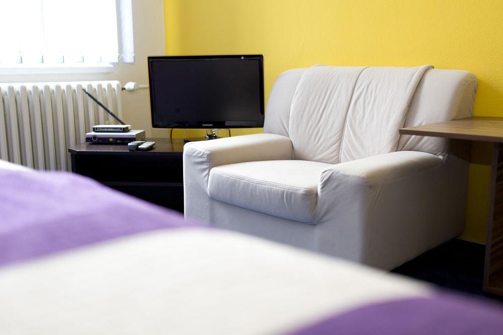 Hotel Bila Ruze Strakonice Bagian luar foto
